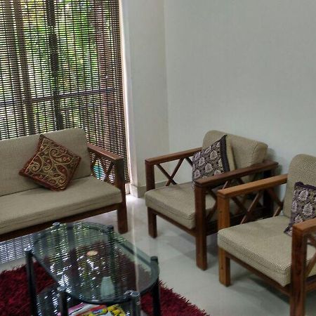 Prithvi Apartment Tripunithura Luaran gambar
